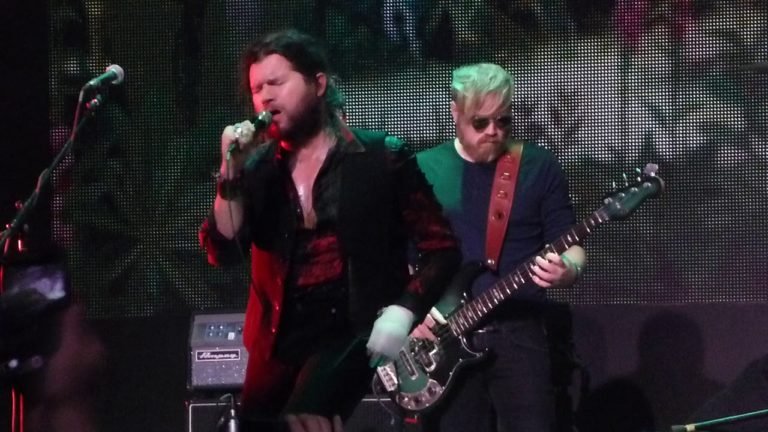24 12 19 rival sons