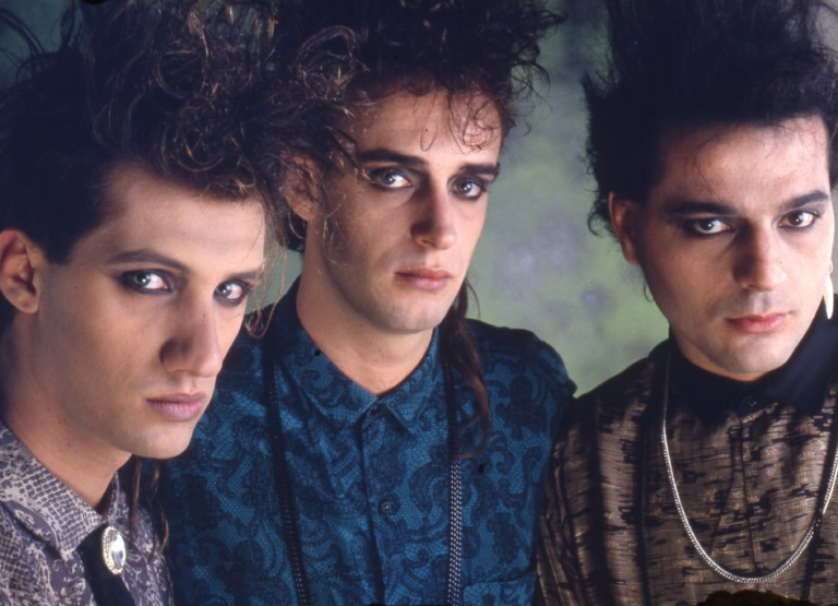 27 12 19 Soda_Stereo_1986