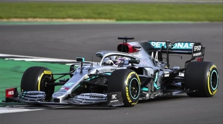 lewis-hamilton-nuevo-mercedes-w11-hoy-silv
