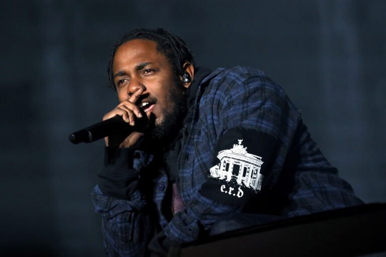 KENDRICKLAMARENELMEDIOTIEMPOSUPERBOWLLIX