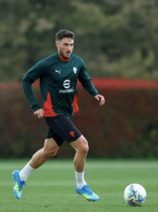 El reloj corre para Santiago Giménez: 222 días sin gol y el Mundial a la vuelta de la esquina