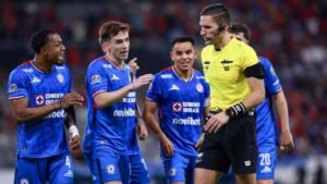 Cruz Azul presentará queja formal por el arbitraje de Yonatan Peinado en la ida ante Atlas