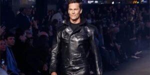 ¿TOM BRADY SIGUE LOS PASOS DE SU EX? DEL EMPARRILLADO A LA PASARELA DE TIMES SQUARE
