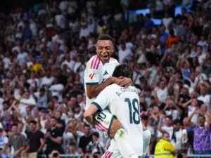 Kylian Mbappé doblete y doblan a Rayo Vallecano 4-1