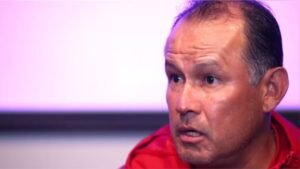 JUAN REYNOSO ENTRA COMO ENTRENADOR EMERGENTE CON NECAXA